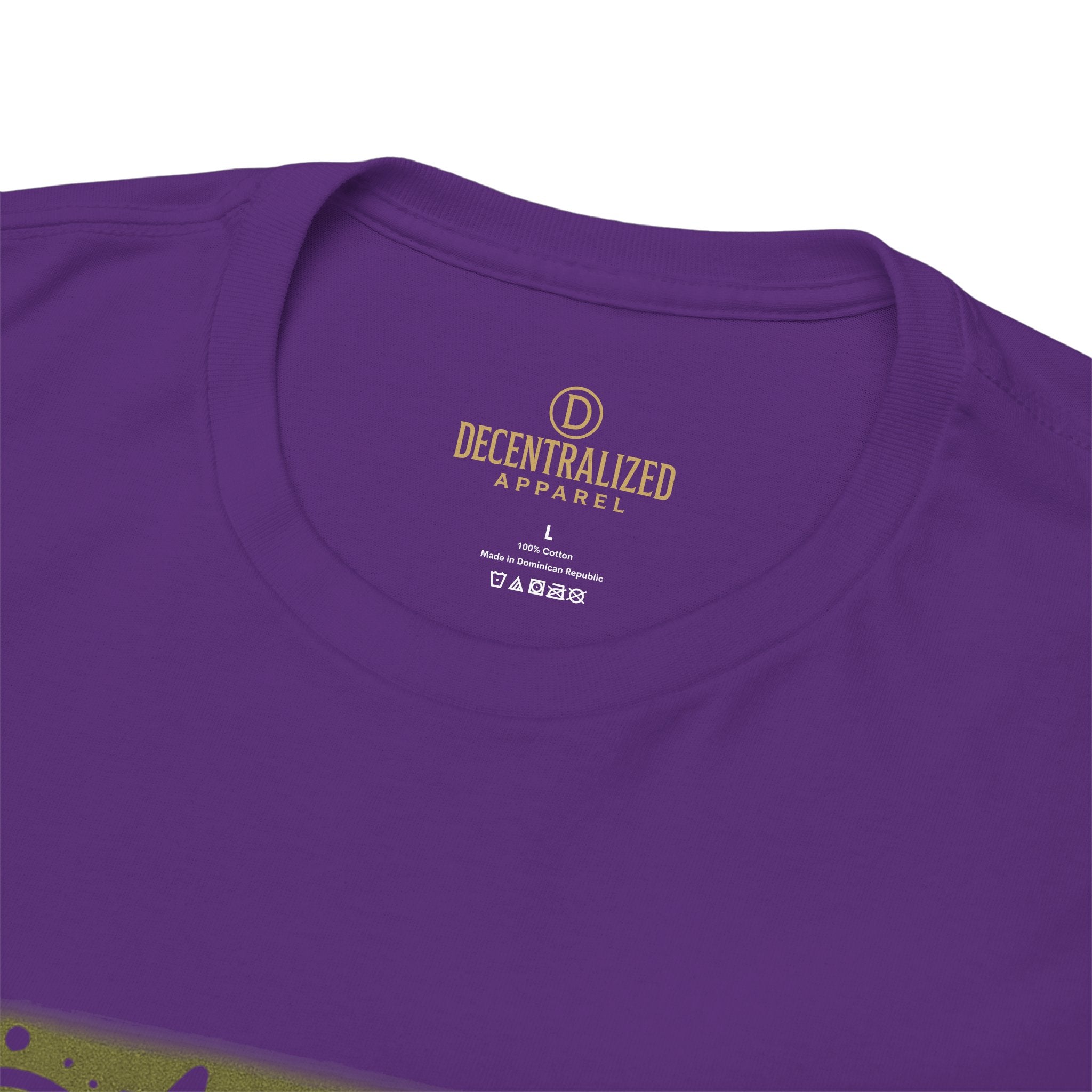 T-Shirt — XRP Hold The Line Crypto Graphic Tee