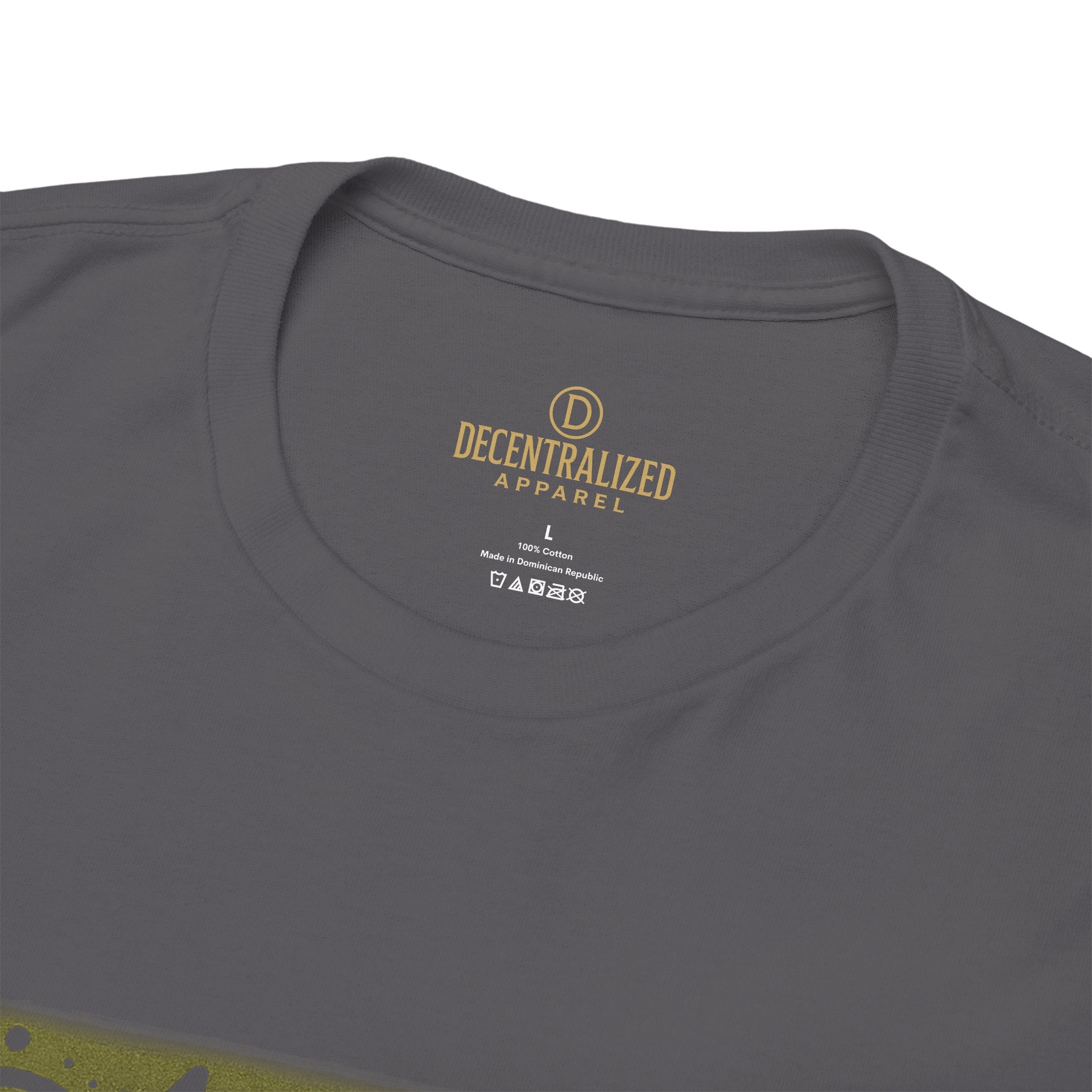 T-Shirt — XRP Hold The Line Crypto Graphic Tee